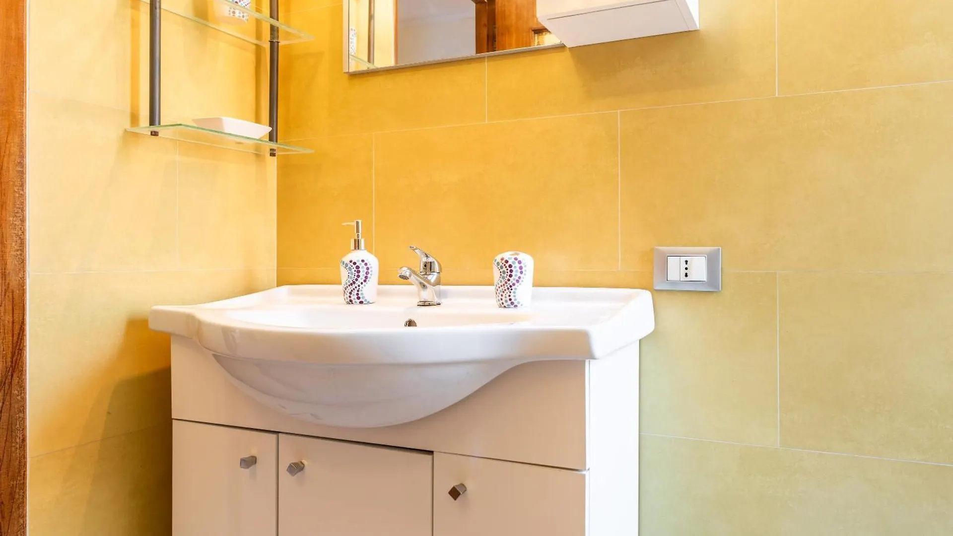 Magy House Villa Quartu Sant'Elena 0*,